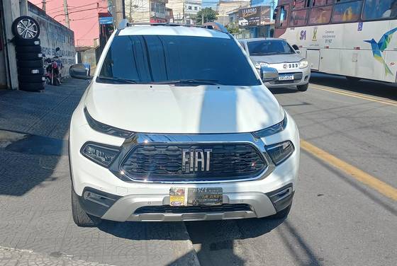 FIAT TORO 2.0 16V TURBO DIESEL RANCH 4WD AT9